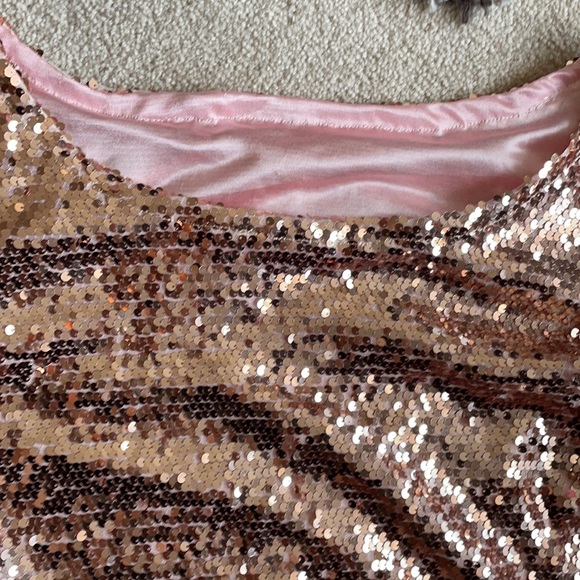 Rose gold sequin blouse - Picture 3 of 4